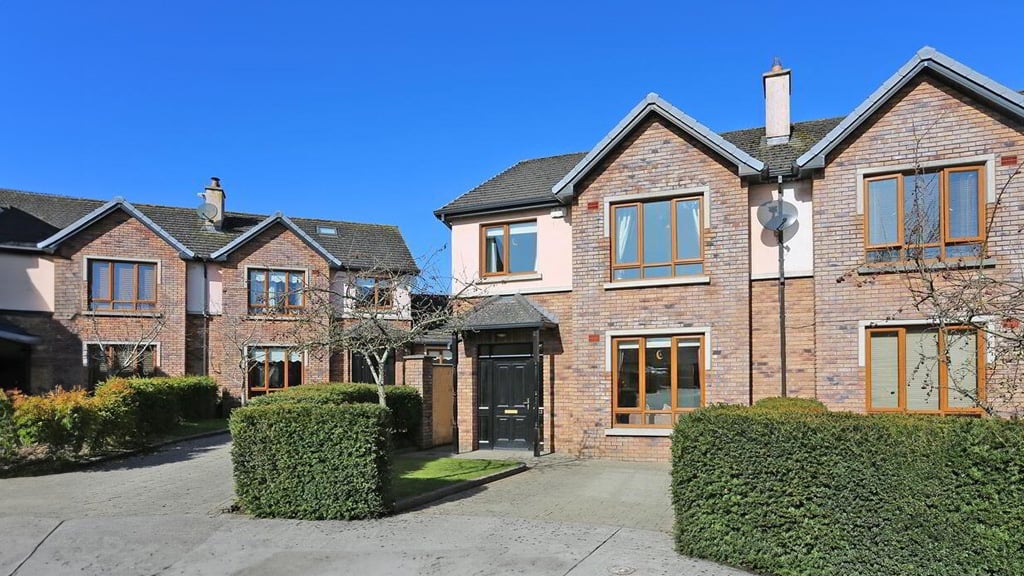 Houses in Annacotty, co Limerick