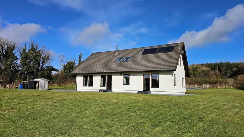 Property in Carrigallen, co Leitrim