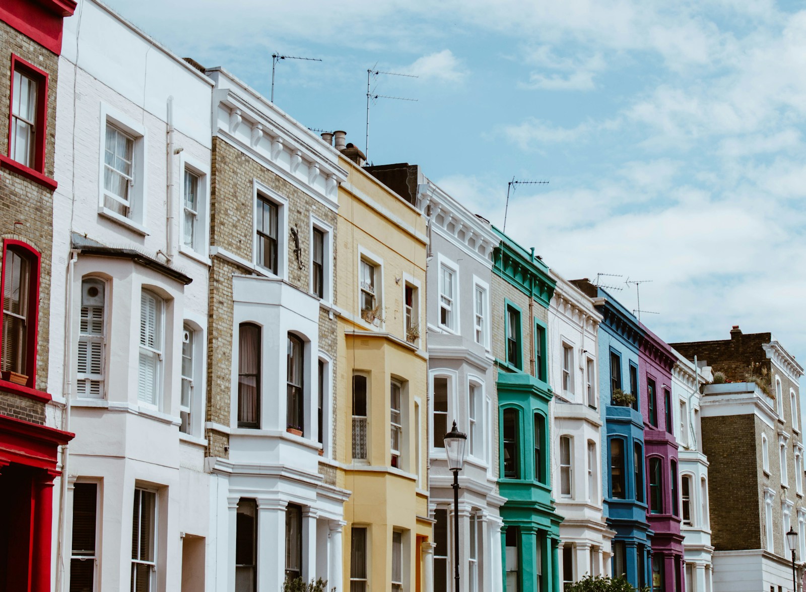 Smart Ways to Generate Quality Real Estate Leads in Ireland