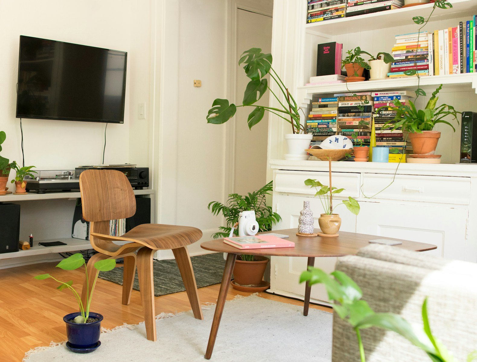 Should I Follow Average Rent or Charge Based on Property Quality?