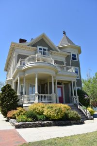 Can Landscaping Affect Rental Pricing?