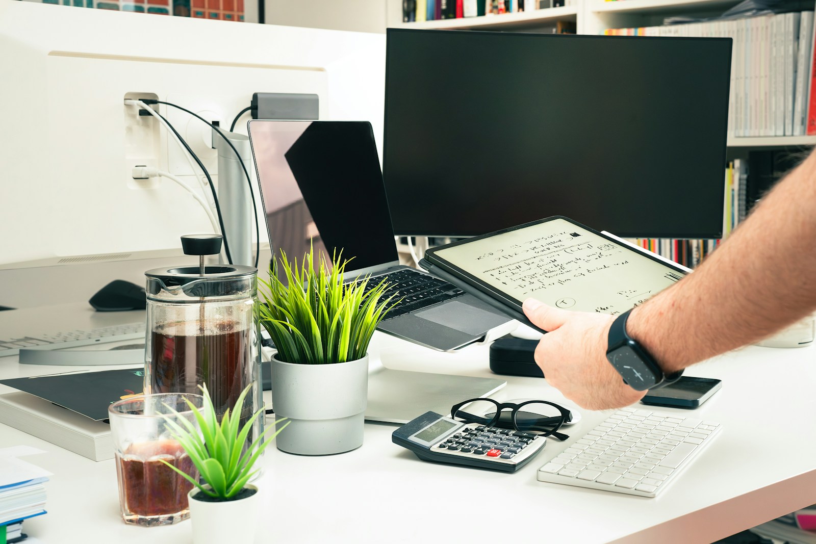 Use Live Market Data to Estimate Office Space Costs
