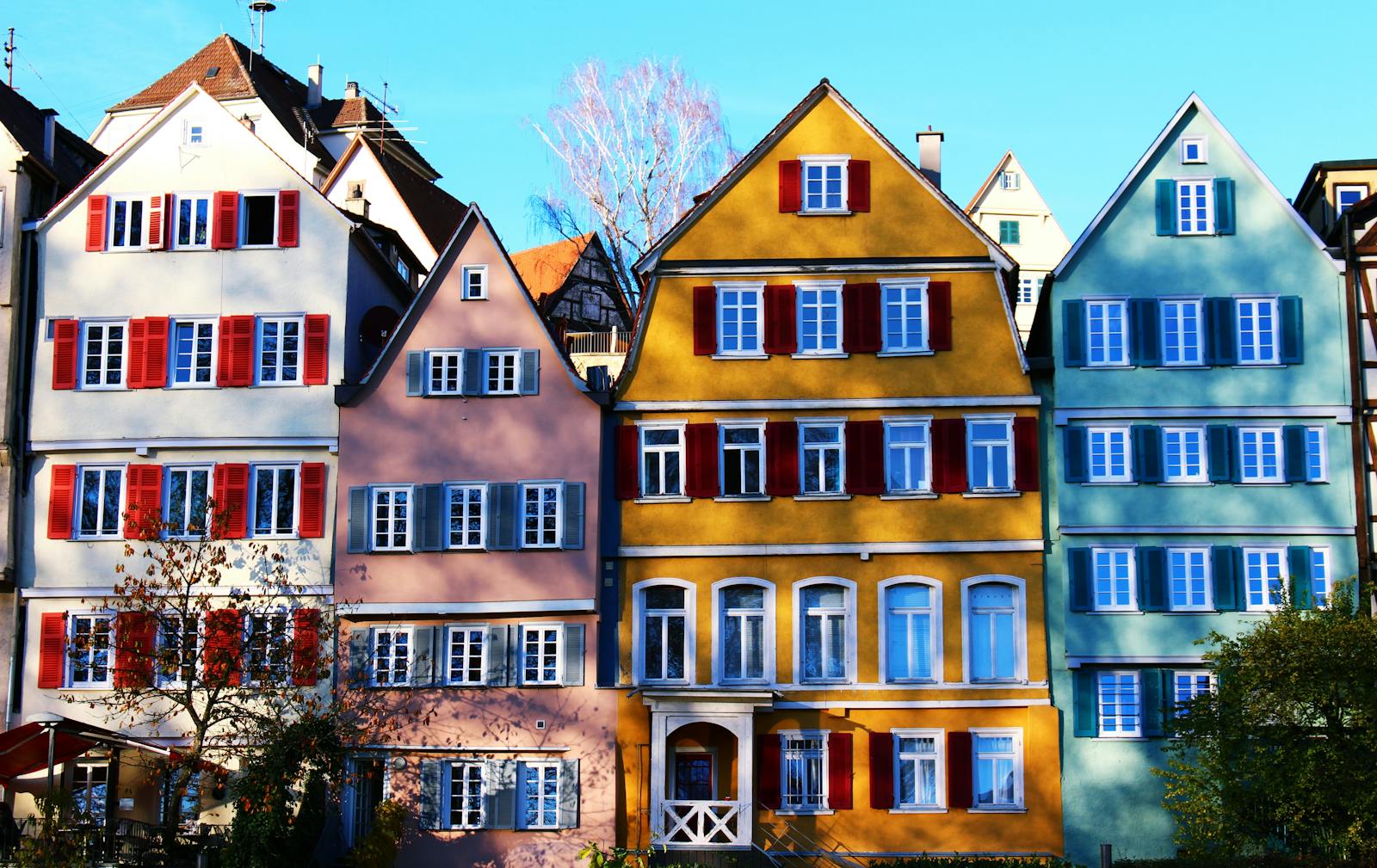 Where Do Landlords Post Rentals Without Paying?