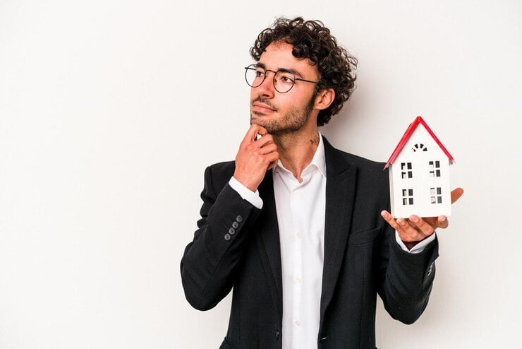 When Is It Smart to Use Free Property Platforms?